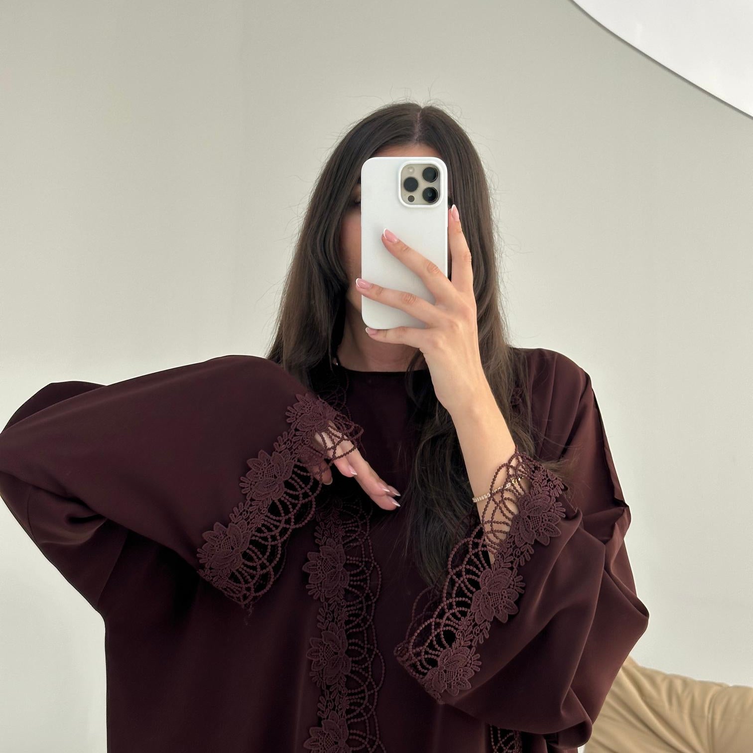 IZNA ABAYA