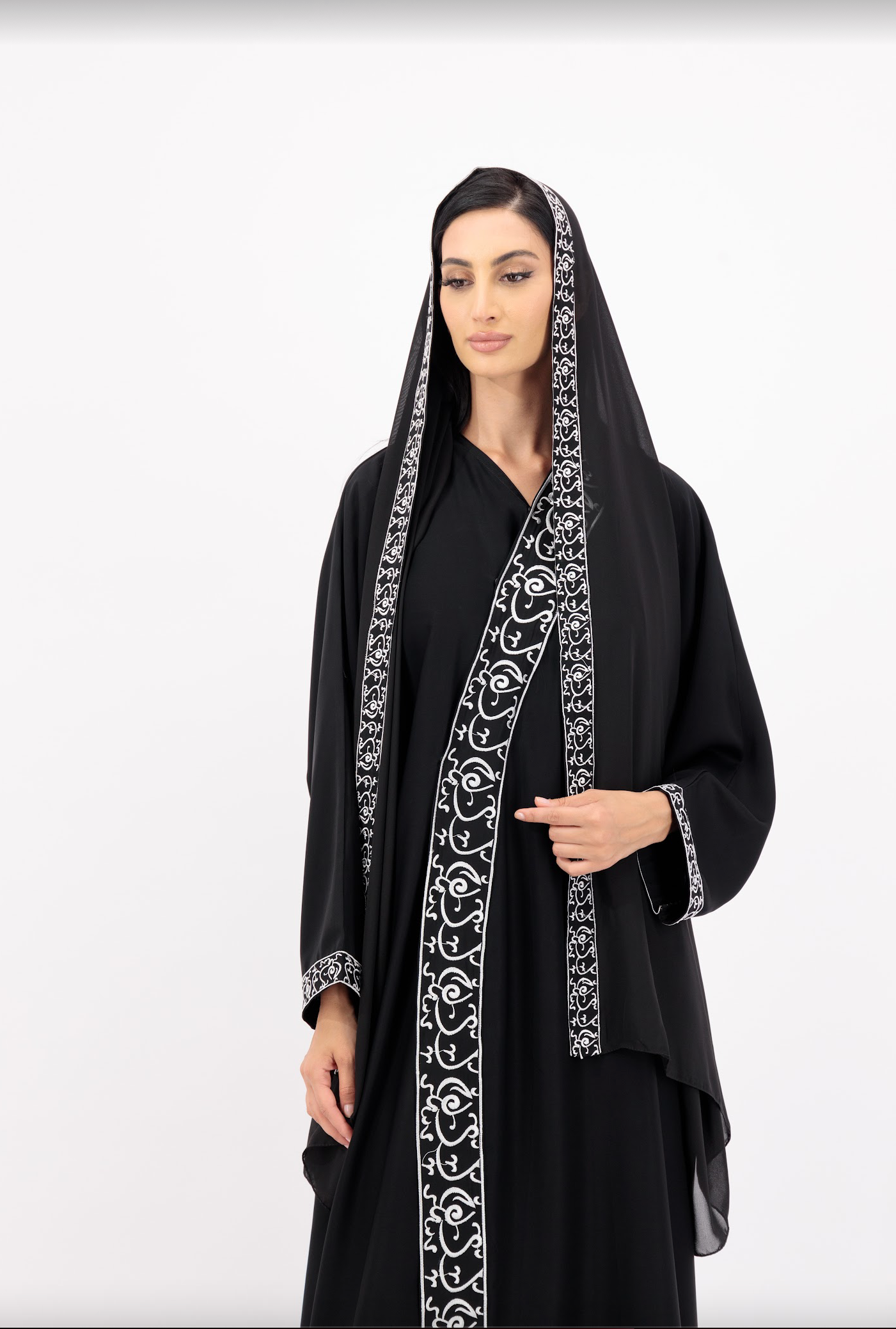 HIBA ABAYA