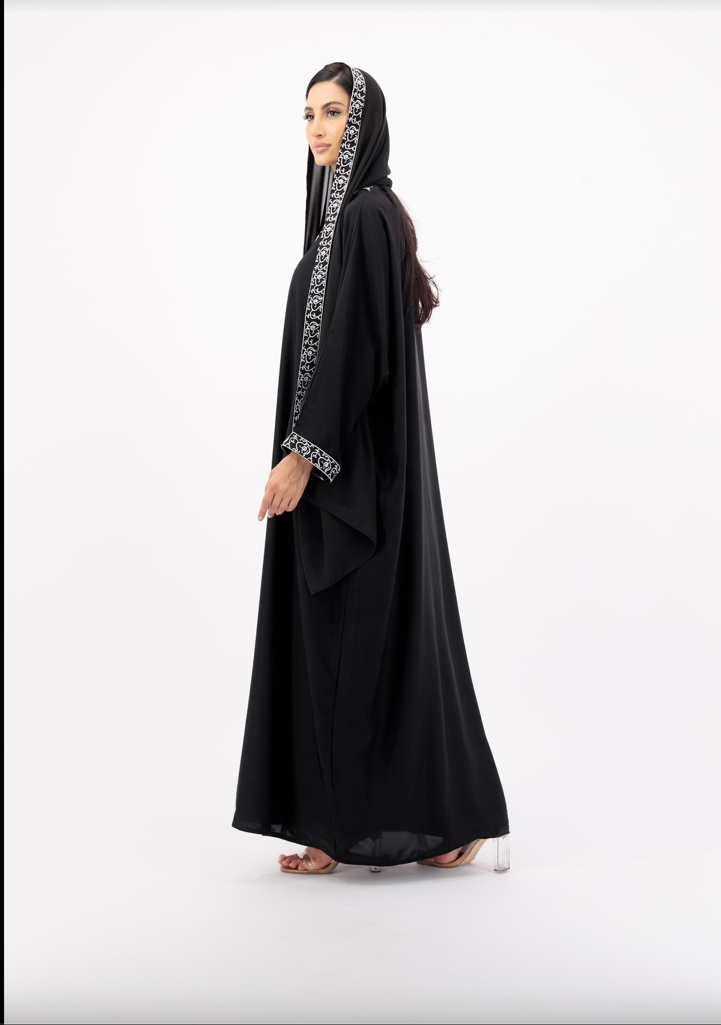 HIBA ABAYA